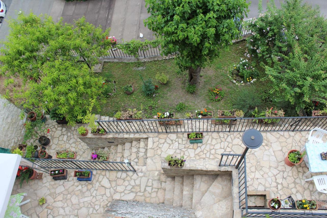 Il Castello Sul Lago Arrone Εξωτερικό φωτογραφία